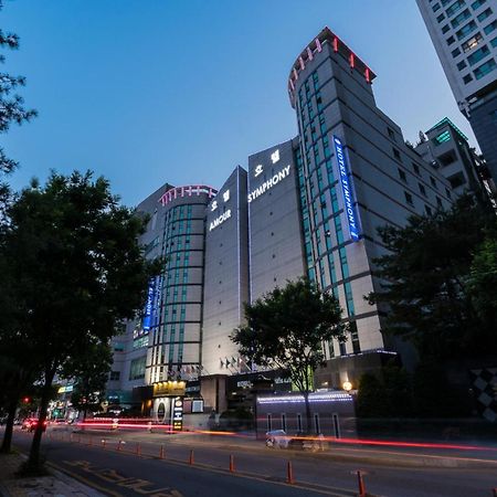 Symphony Hotel Suwon Buitenkant foto