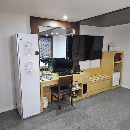 Symphony Hotel Suwon Buitenkant foto