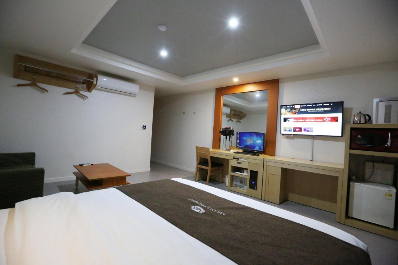 Symphony Hotel Suwon Buitenkant foto