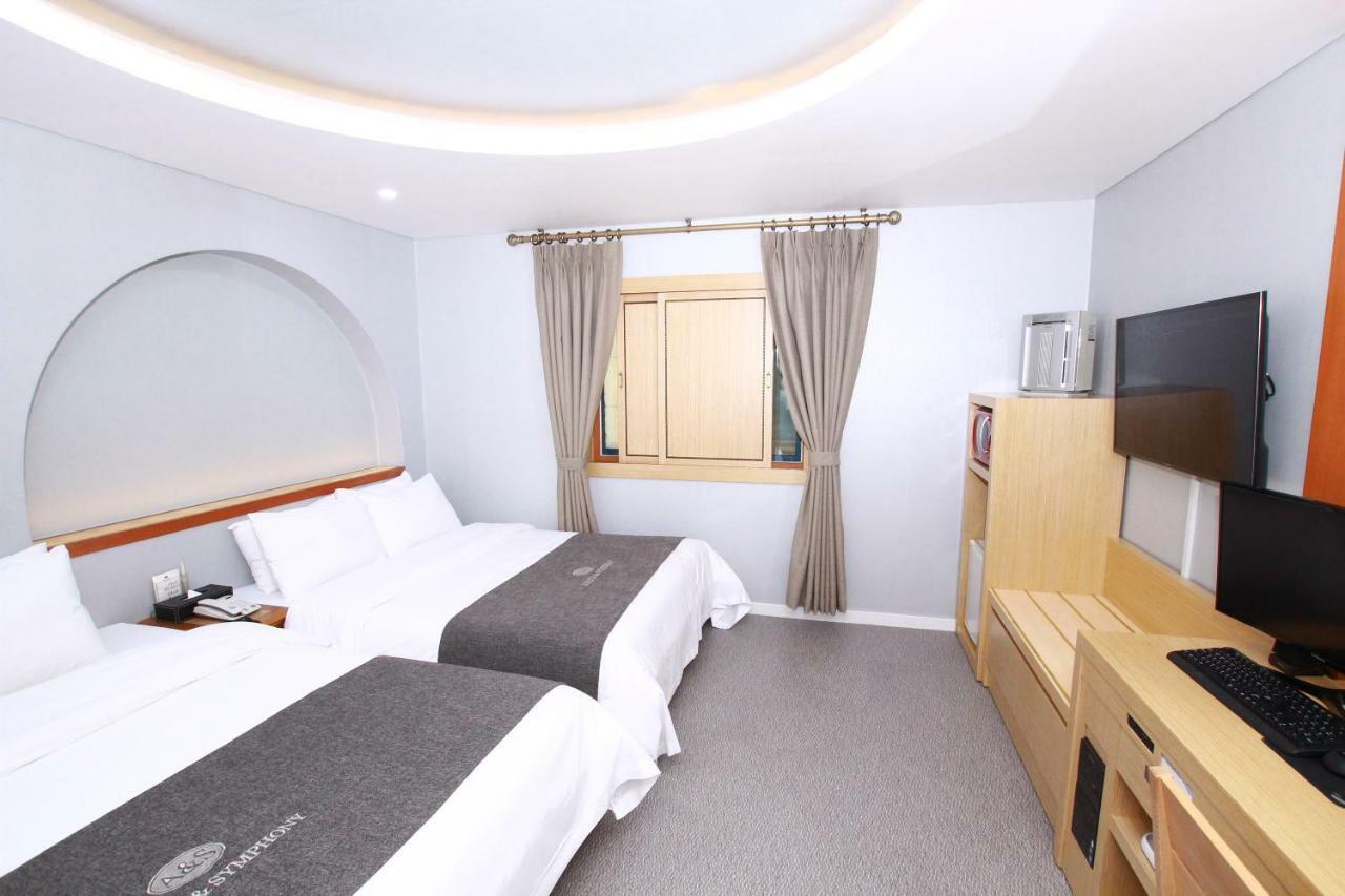 Symphony Hotel Suwon Buitenkant foto